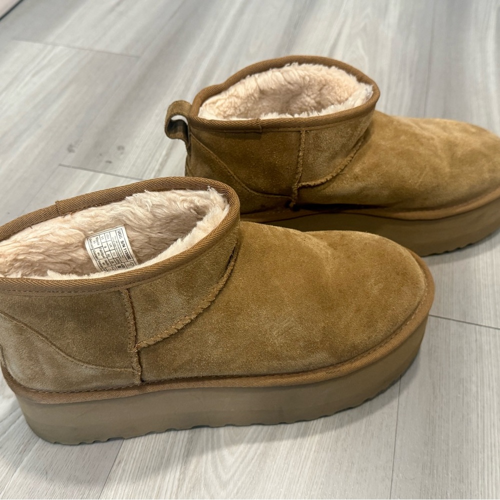 Classic Ultra Mini Platform Uggs Size 11